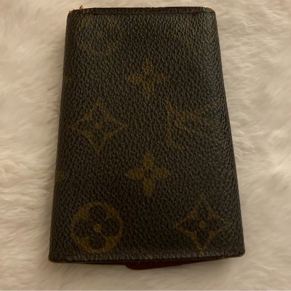 Louis Vuitton Monogram Multicle 6 Key Case - Picture 2 of 9